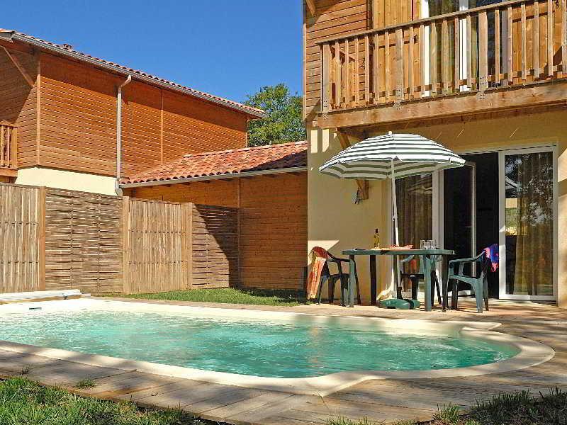 Madame Vacances - Residence Du Golf D'Armagnac Eauze Ngoại thất bức ảnh